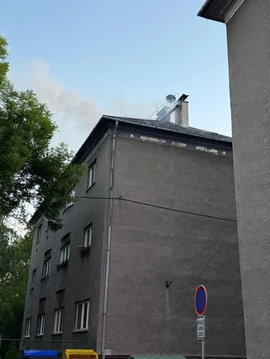 Požár střešní konstrukce bytového domu Ostrava Vítkovice