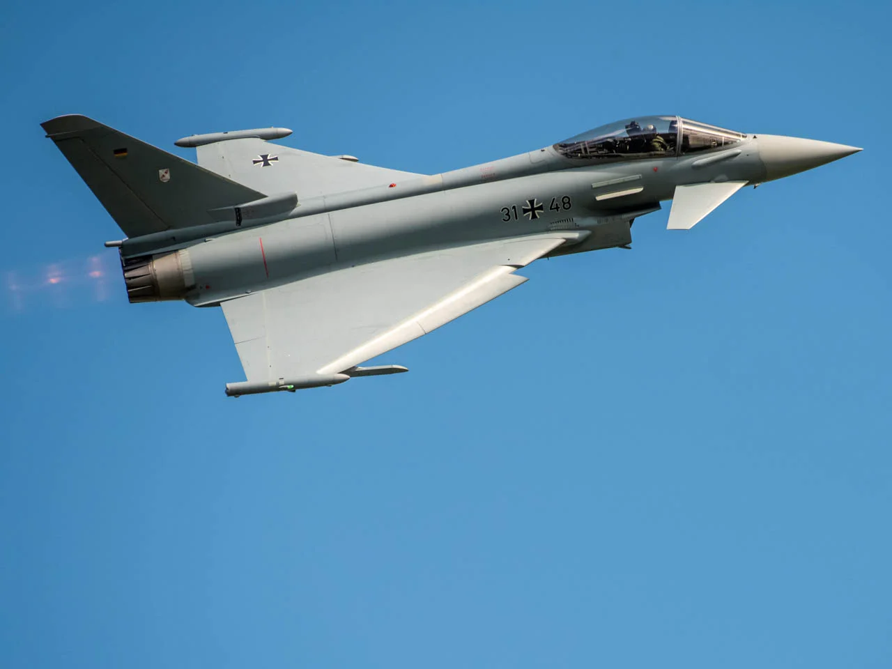 Stíhačka Eurofighter Typhoon německé Luftwaffe